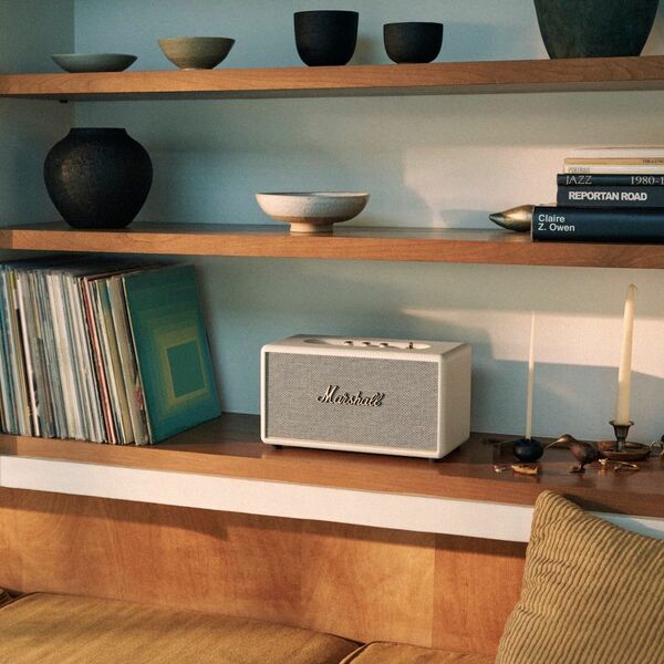 Parlante bluetooth Stanmore III Marshall crema