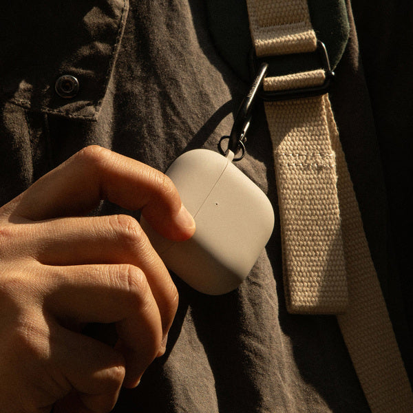 Funda silicona Active para Airpods 4 Native Union arcilla