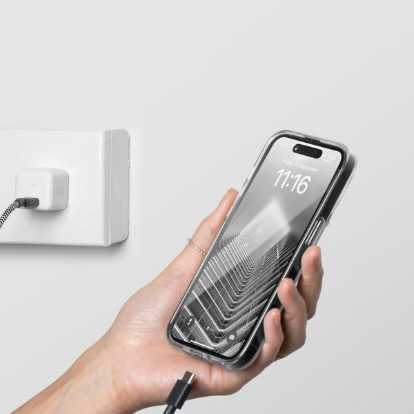 Bundle cargador GAN 30W blanco + Cable USB-C 1.2 Mt Native Union zebra
