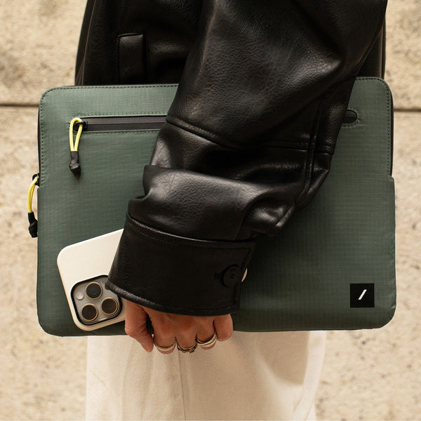 Sleeve poliéster Ultralight Macbook 16" Native union verde
