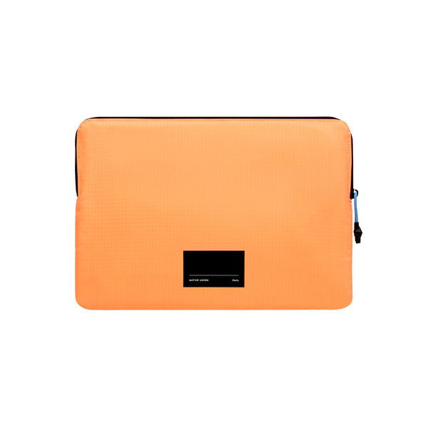 Sleeve poliéster Ultralight para Macbook 13" Native union