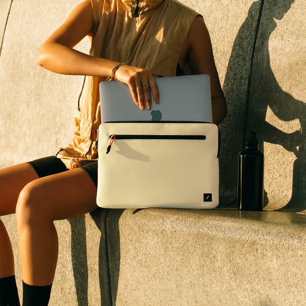 Sleeve poliéster Ultralight para Macbook 16" Native union