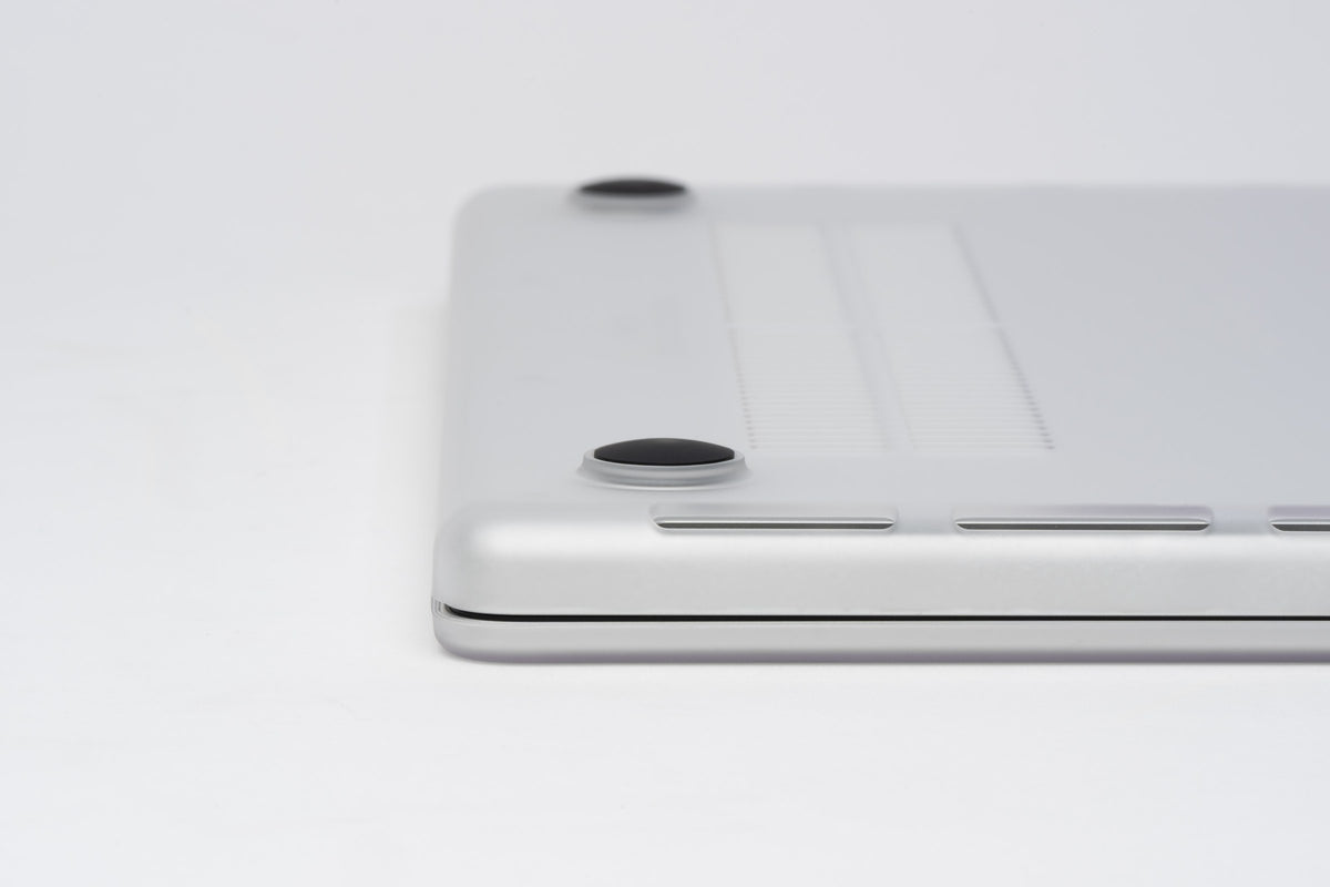 Funda dura Hardshell MacBook Pro 16" M5/M4/M3 Zagg transparente